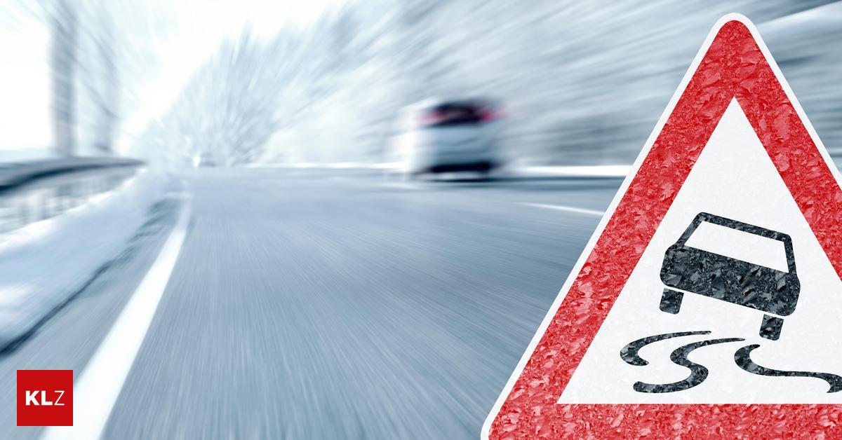 Kommt Jetzt Schnee Achtung Autofahrer Glatteisgefahr Auf Den